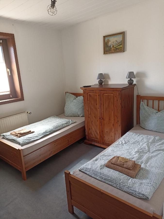 Gasthaus "Zum Goldenen Ross" Uhlstädt Kamer foto