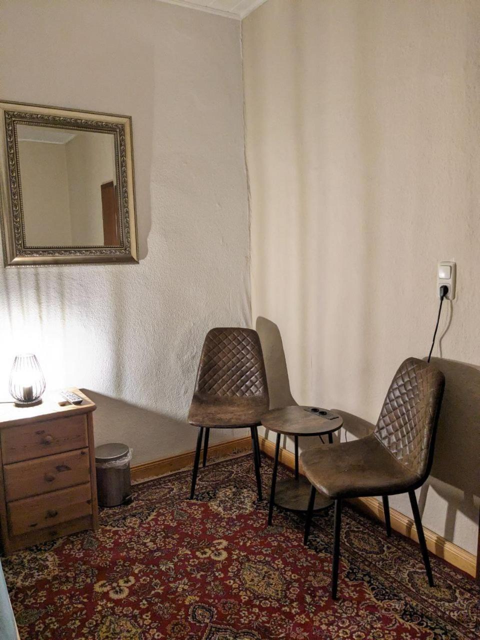 Gasthaus "Zum Goldenen Ross" Uhlstädt Buitenkant foto
