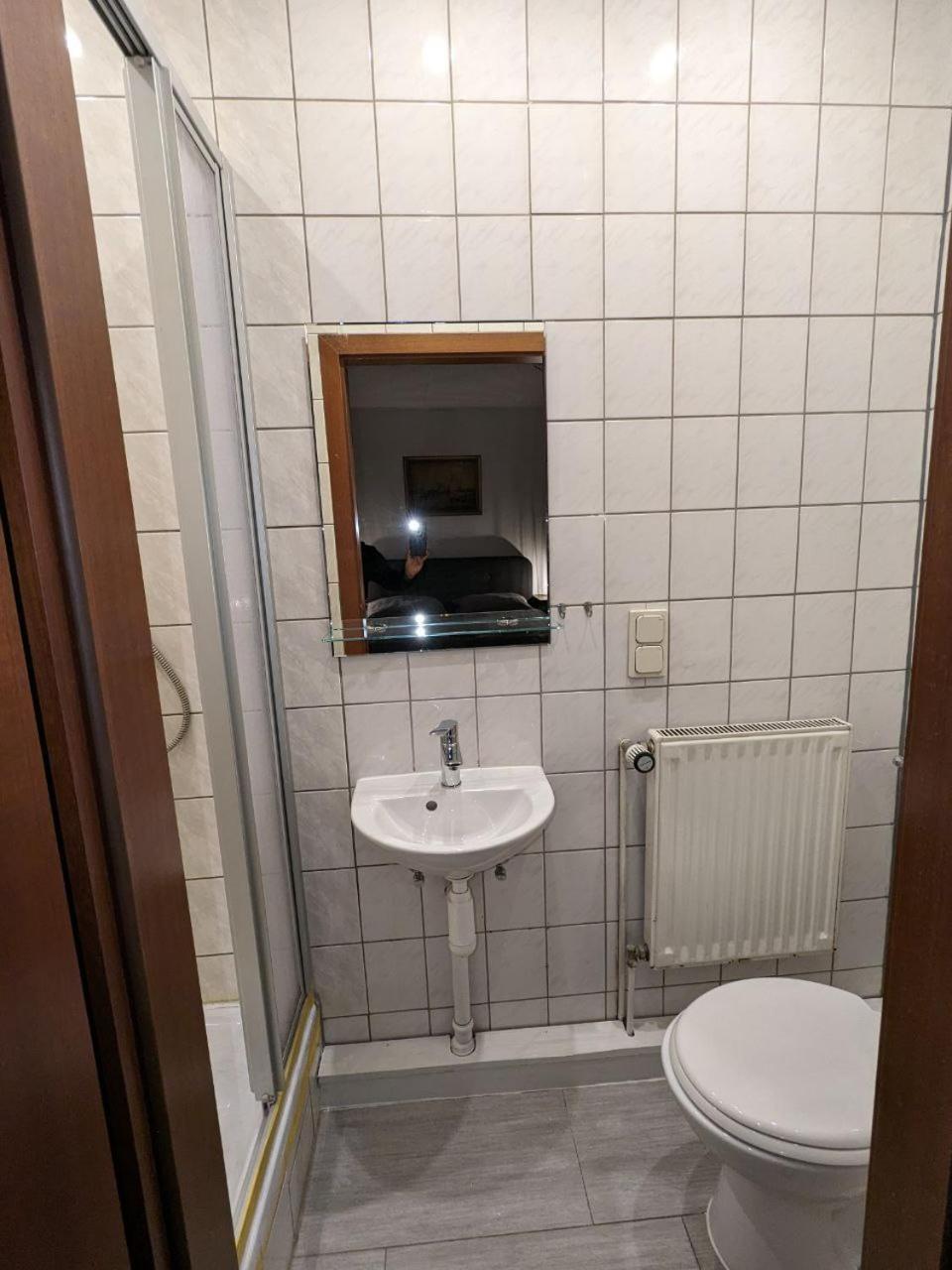 Gasthaus "Zum Goldenen Ross" Uhlstädt Buitenkant foto